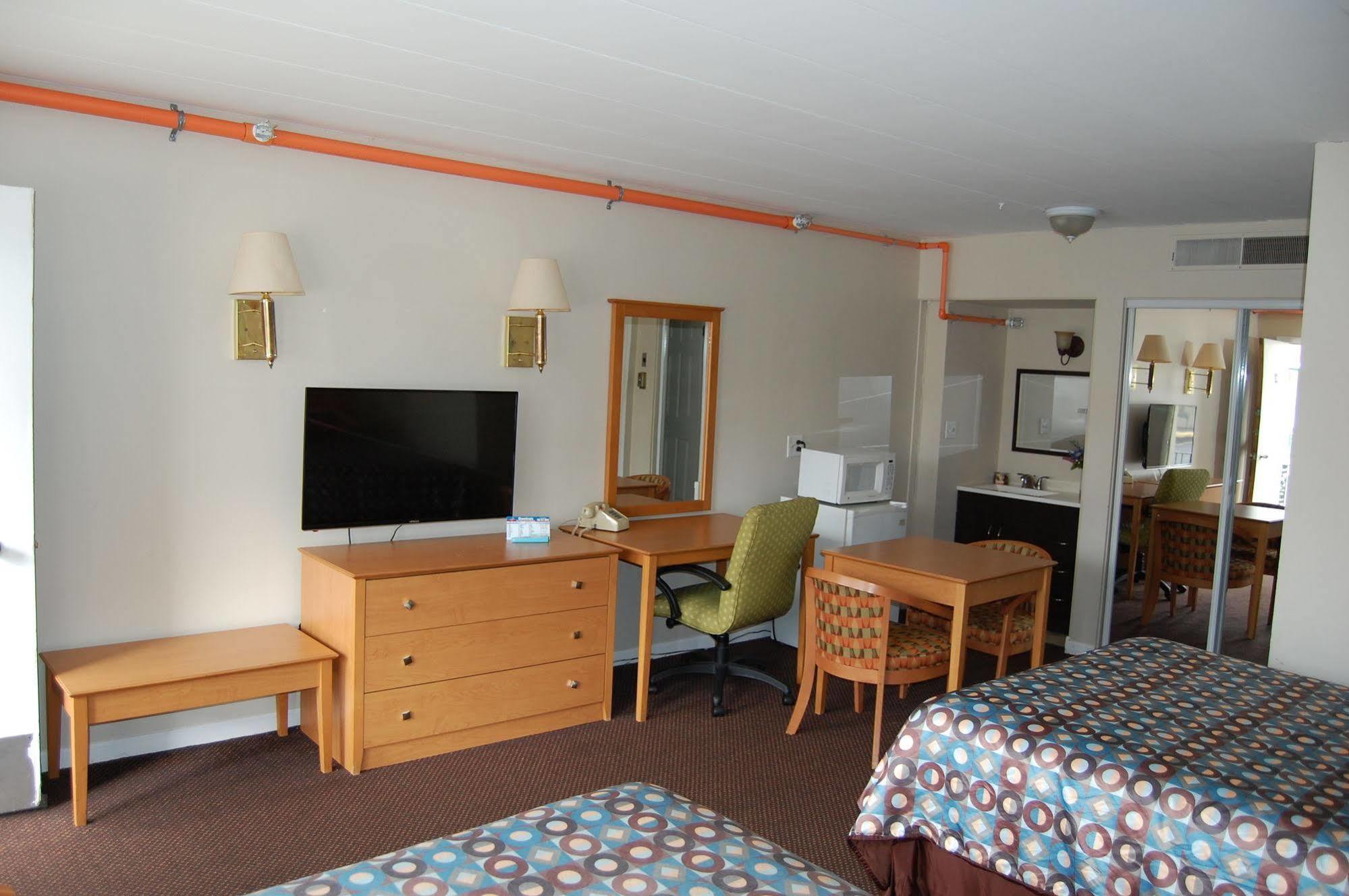 Colony Motel Brookfield Exteriér fotografie